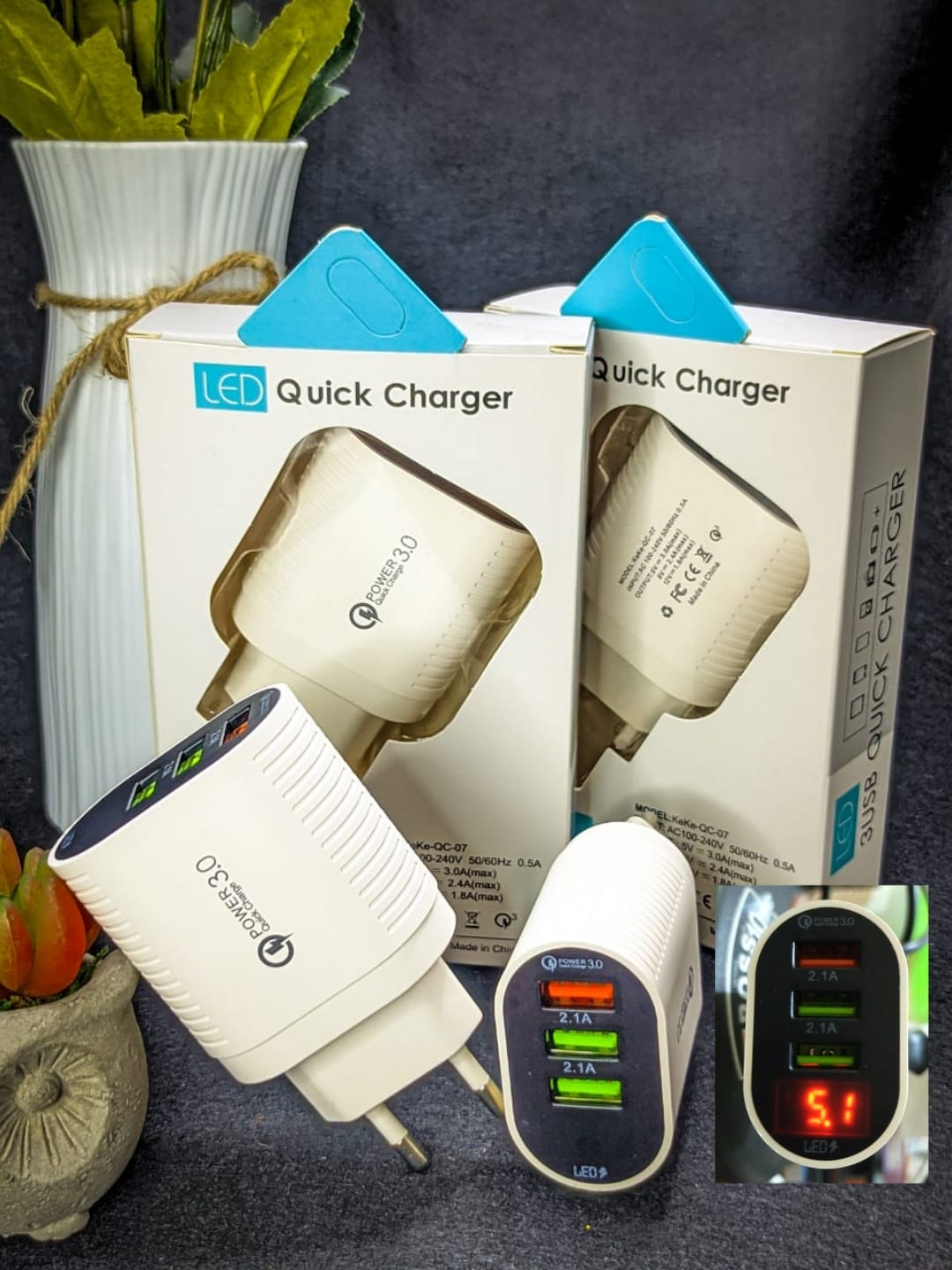 BATOK CHARGER 3 USB LCD 5.1A 3.0